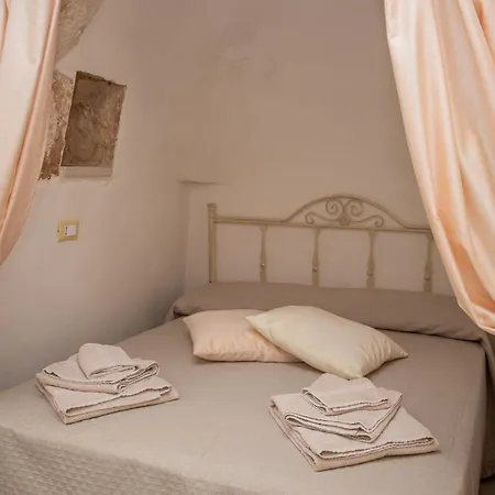 Trullo Canicchiulo * Latiano
